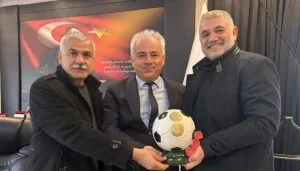 E Koleji Isparta 32 Spor‘dan Abdullah Çelik’e ziyaret – Birlik Haber Ajansı