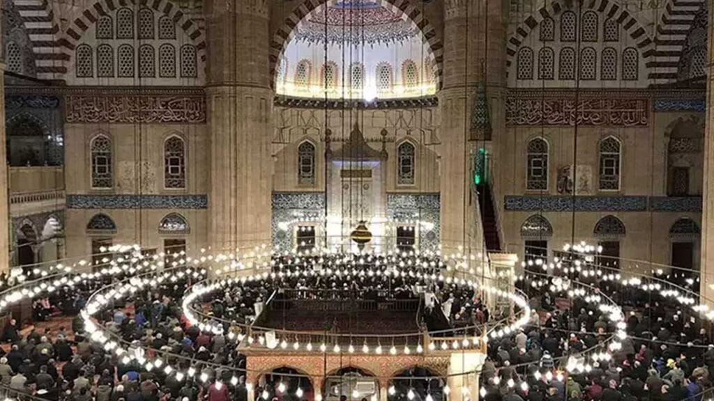 Üç aylar başlıyor ? Diyanet Açıkladı işte 2025 yılı kandil ve Ramazan ayı tarihleri ? – Birlik Haber Ajansı