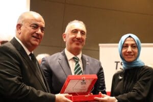 TSTK’da görev değişimi: Cevdet Akay TSTK genel başkanlığını Hakan Gültekin’e devretti – Birlik Haber Ajansı