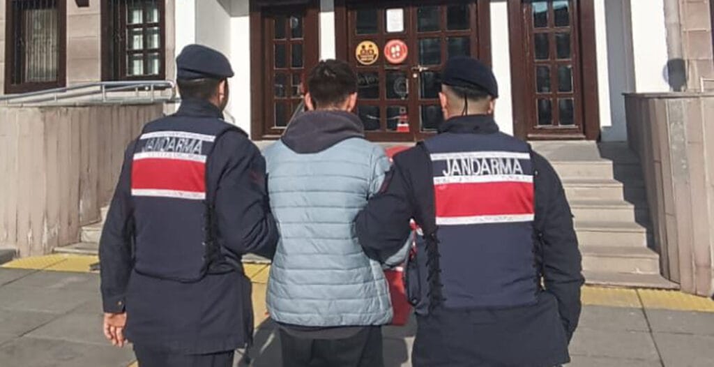 Beypazarı’nda hırsızlıktan aranan zanlı jandarma tarafından yakalandı – Birlik Haber Ajansı