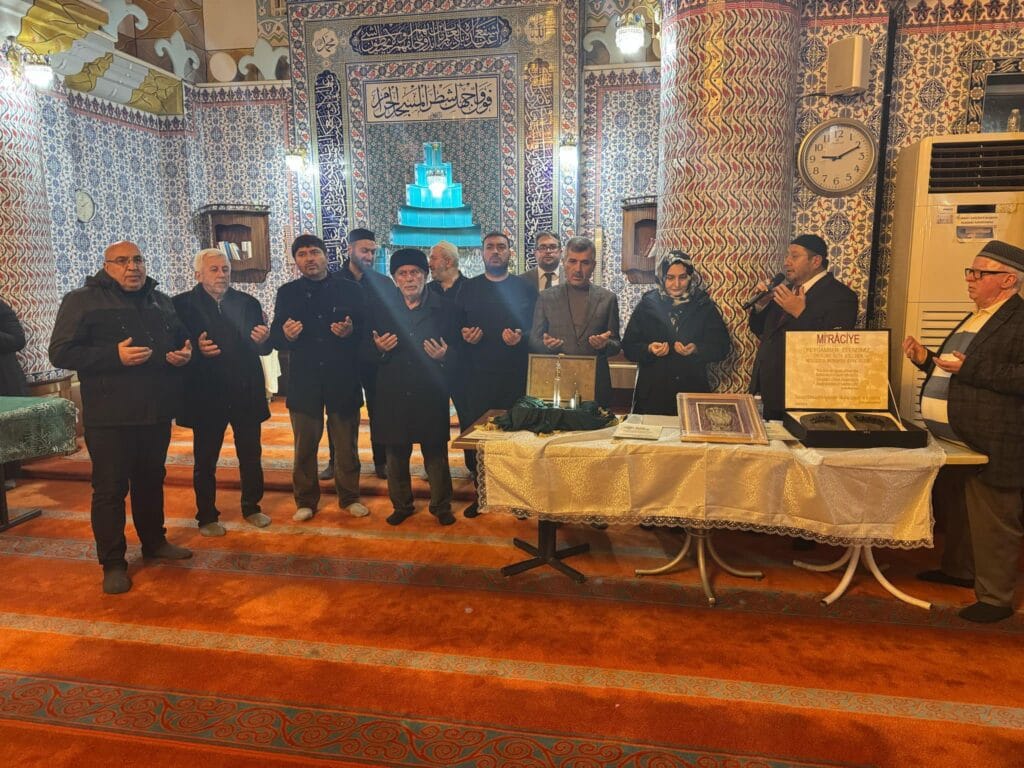 Bahşılı’da mukaddes emanetler sergilendi – Birlik Haber Ajansı