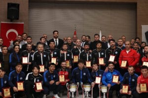 Ankara’da şampiyon güreşçiler ödül töreninde buluştu – Birlik Haber Ajansı