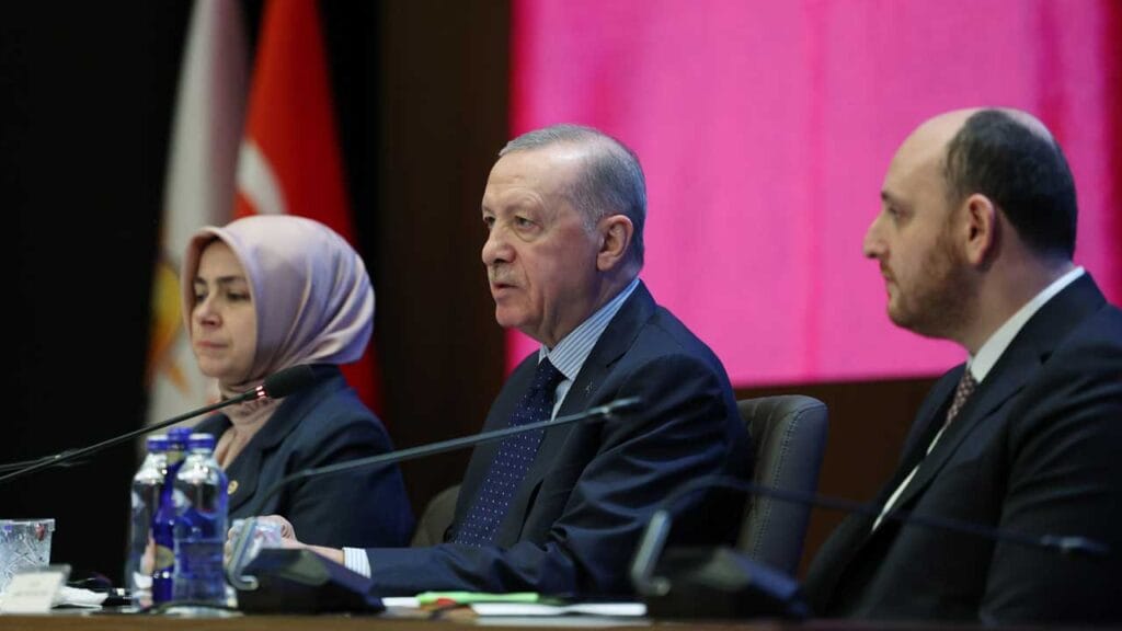 Cumhurbaşkanı Erdoğan, AK Parti’nin Kadın ve Gençlik Kolları MKYK toplantılarına katıldı – Birlik Haber Ajansı