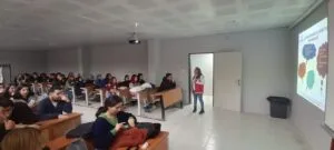 Kars’ta üniversite öğrencilerine Kadına Şiddetle Mücadele konusunda bilgilendirme yapıldı – Birlik Haber Ajansı
