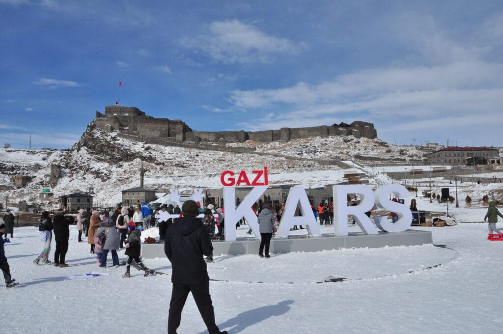Kars’ta “Kar Topu ve Kardan Adam Şenliği” düzenlendi – Birlik Haber Ajansı
