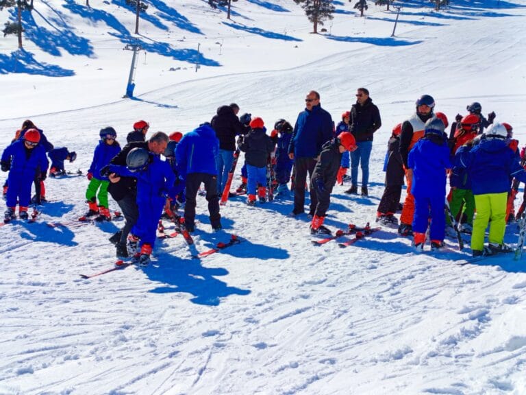 "Karın Yıldızları Sarıkamış’ta"  etkinliği minik öğrencilerle buluştu