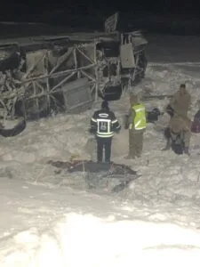 Erzurum Horasan’da yolcu otobüsü kaza yaptı: 37 kişi yaralandı – Birlik Haber Ajansı