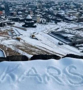 Kars’ta kar ve tipi zor anlar yaşattı – Birlik Haber Ajansı