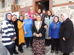 Kent Konseyi Kadın Meclisi’nden annelere madde bağımlılığı eğitimi – Birlik Haber Ajansı