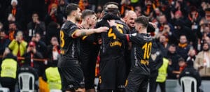 Galatasaray – Adana Demirspor maçı tatil edildi – Birlik Haber Ajansı