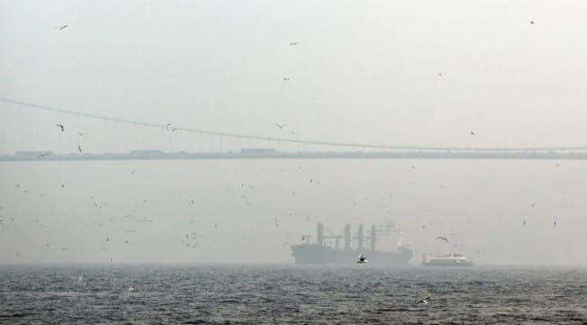 İstanbul Boğazı’nda gemi trafiğine sis engeli – Birlik Haber Ajansı