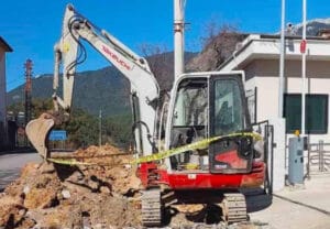Antalya’da feci iş kazası: Kepçenin bomuna sıkışan belediye çalışanı hayatını kaybetti – Birlik Haber Ajansı