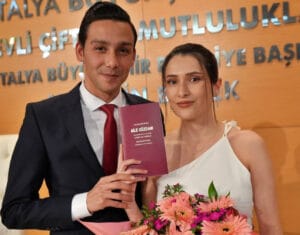 Antalya’da romantik nikâh: Çift, 14 şubat saat 14.14’te evlendi – Birlik Haber Ajansı