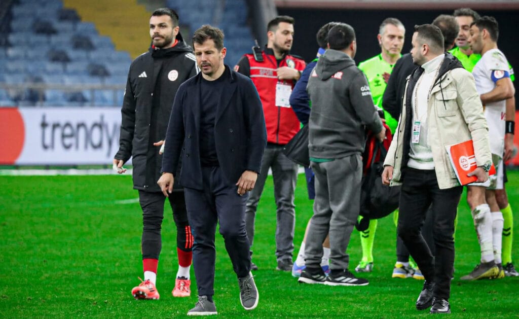 Emre Belözoğlu’dan yabancı hakem açıklaması – Birlik Haber Ajansı