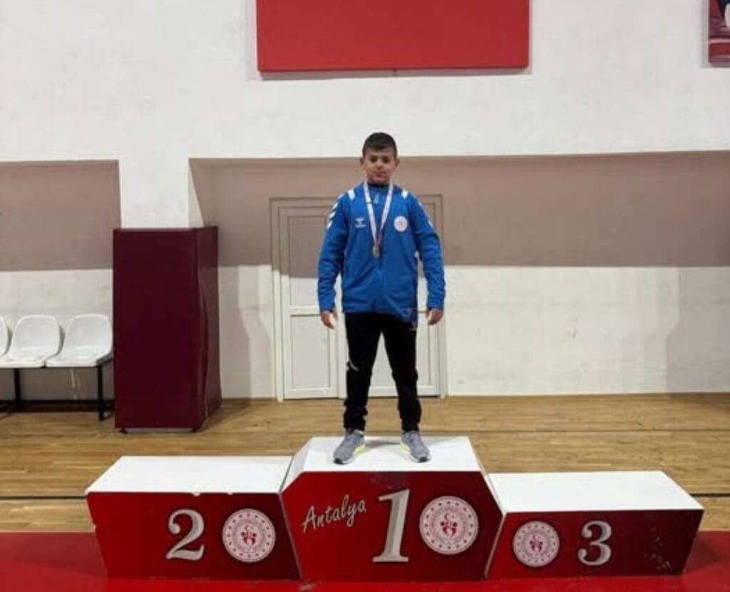 Antalya’da güreş şampiyonu çıktı – Birlik Haber Ajansı