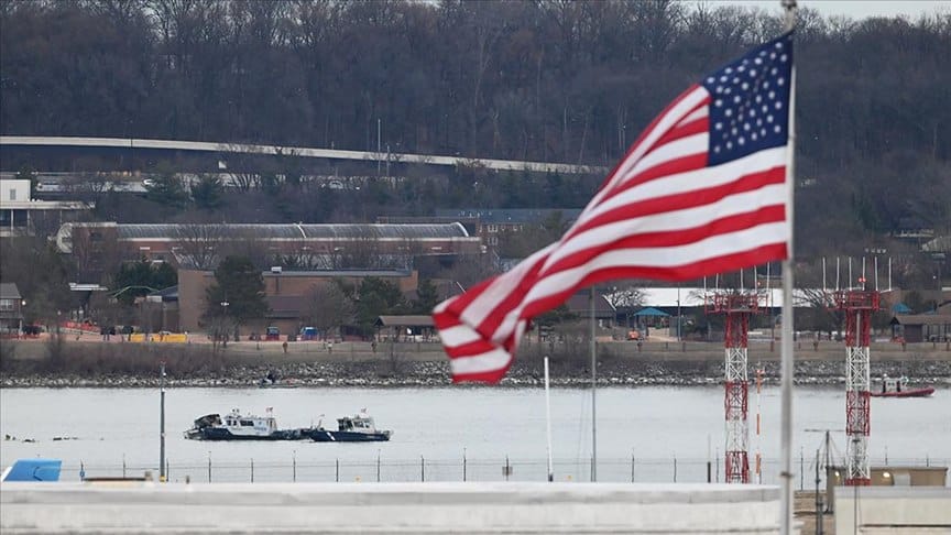 ABD'de Yerleşim Yerine Uçak Düştü
