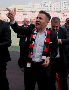 Başkan Temel: Vanspor’a yapılan bu saldırının üstünün kapatılmasına asla izin vermeyeceğiz – Birlik Haber Ajansı