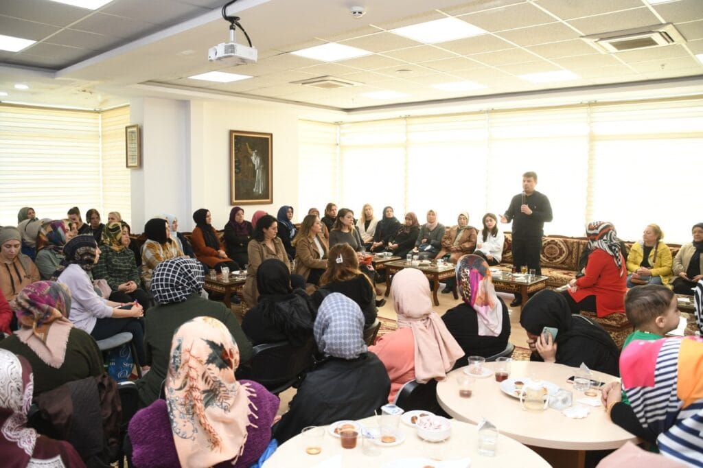 Aksaray Belediyesinden kadınlara yönelik psikodrama eğitimi – Birlik Haber Ajansı