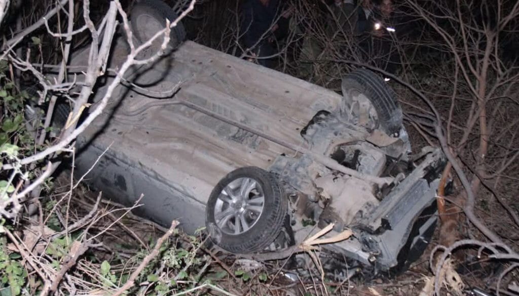 Serik’te yoldan çıkan otomobil bahçeye girdi – Birlik Haber Ajansı