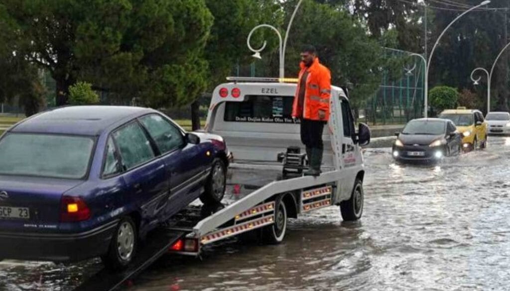 Antalya’nın gözde turizm merkezi Belek’te su baskını! – Birlik Haber Ajansı
