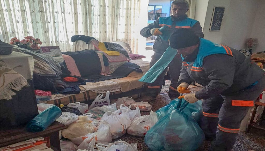 Alanya’da çöp ev temizlendi: Sağlıklı yaşam alanı yeniden kazandırıldı – Birlik Haber Ajansı