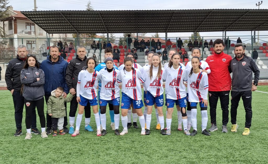 Beypars Spor 3 ligde top koşturan kızlar takımı sahadan galip ayrıldı – Birlik Haber Ajansı