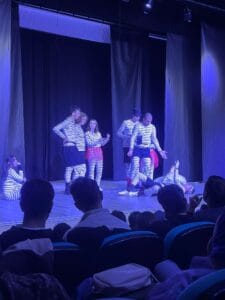 “Scapin’in Dolapları” Düzce’de seyirci rekoru kırdı – Birlik Haber Ajansı