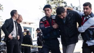 İstanbul’daki “Yenidoğan Çetesi” soruşturmasında 34 sağlık personeline 3 yıl meslekten men cezası – Birlik Haber Ajansı