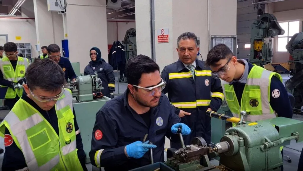 Kırıkkale’de öğrenciler savunma sanayisi için yetişiyor – Birlik Haber Ajansı