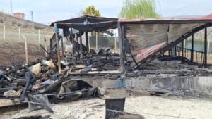 Konteyner ev çıkan yangında yandı – Birlik Haber Ajansı