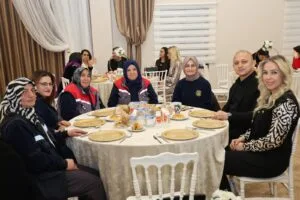 Başkan Önal, 8 Mart’ta Kadın Belediye Çalışanlarıyla Buluştu – Birlik Haber Ajansı