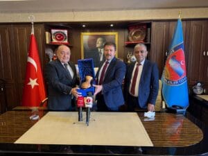 TŞOF Genel Başkanı Mehmet Yiğiner: Esnaf hakkını alacak