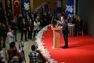 Ağıralioğlu Eskişehir’de konuştu: Millet 23 yıldır sana el verdi – Birlik Haber Ajansı