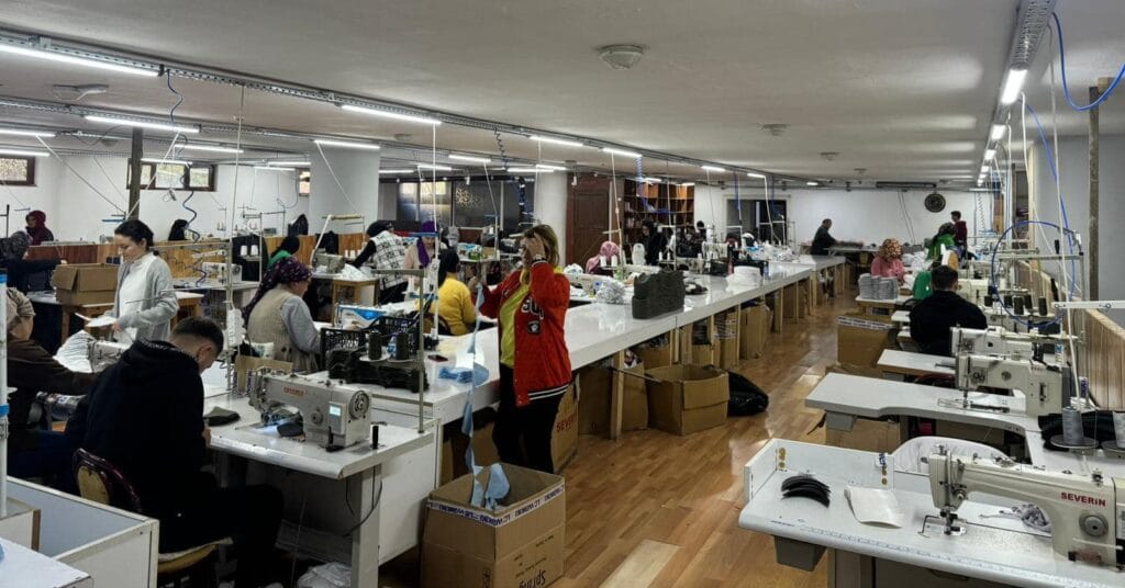 Anadolu Şapka, Şalpazarı’na 8 yıldır can suyu oluyor – Birlik Haber Ajansı