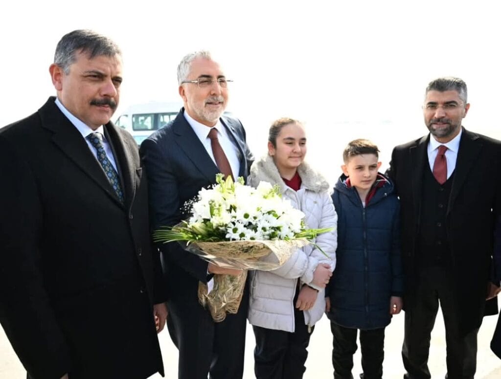 Bakan Işıkhan, Erzurum’da kadın istihdamına yönelik destekleri açıkladı – Birlik Haber Ajansı