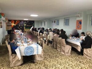 Kars’ta 4-6 yaş minikler ve aileleri iftar sofrasında buluştu – Birlik Haber Ajansı