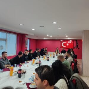 Sarıkamış Kaymakamı Aslantatar, iftarda öğretmenlerle buluştu – Birlik Haber Ajansı