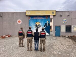 Kars’ta kesinleşmiş hapis cezası bulunan şahıs yakalandı – Birlik Haber Ajansı