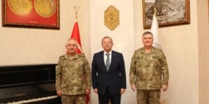 Komutanlardan Vali Polat’a ziyaret – Birlik Haber Ajansı