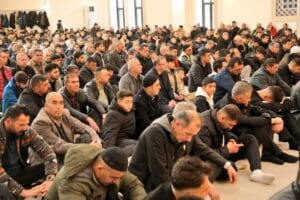 Kars’ta bayram namazında camiler doldu taştı – Birlik Haber Ajansı