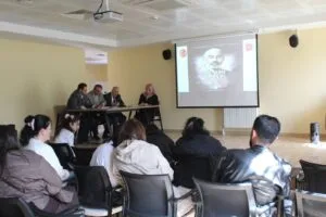 Kars’ta ortaokul öğrencileri arasında şiir yarışması düzenlendi – Birlik Haber Ajansı