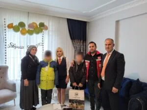 Kars’ta Çocuklar, Ramazan Bayramı öncesi unutulmadı