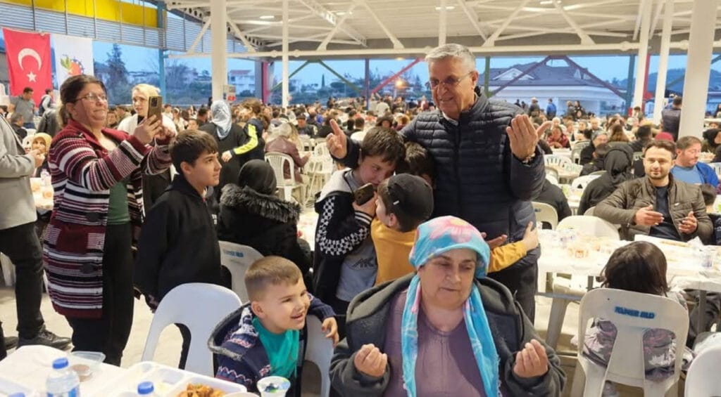 Başkan Topaloğlu’ndan Göynük’te iftar – Birlik Haber Ajansı