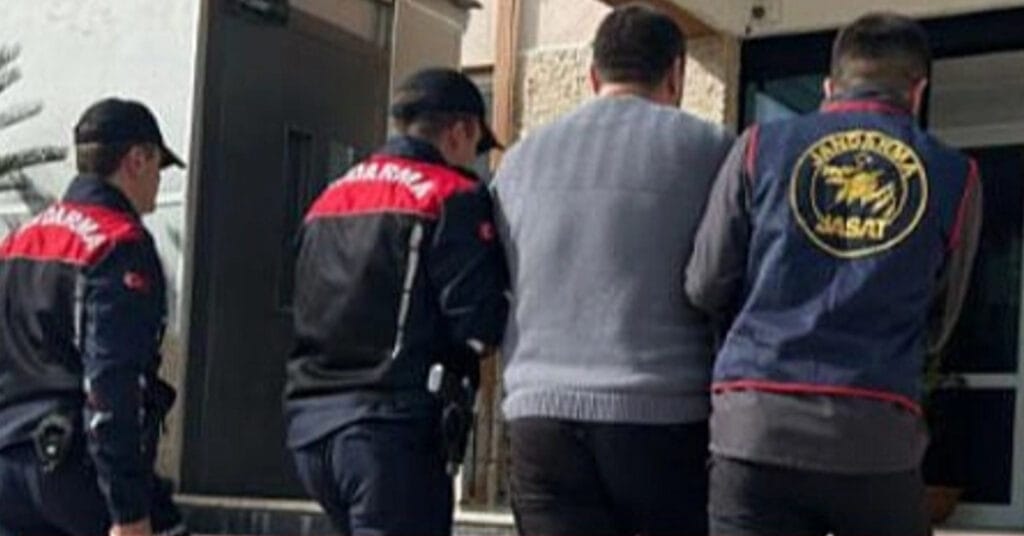 Antalya’da suç örgütü liderine JASAT operasyonu! – Birlik Haber Ajansı