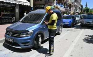 Isparta’da cadde otoparkları ücretsiz, sosyal tesisler ilk gün kapalı – Birlik Haber Ajansı