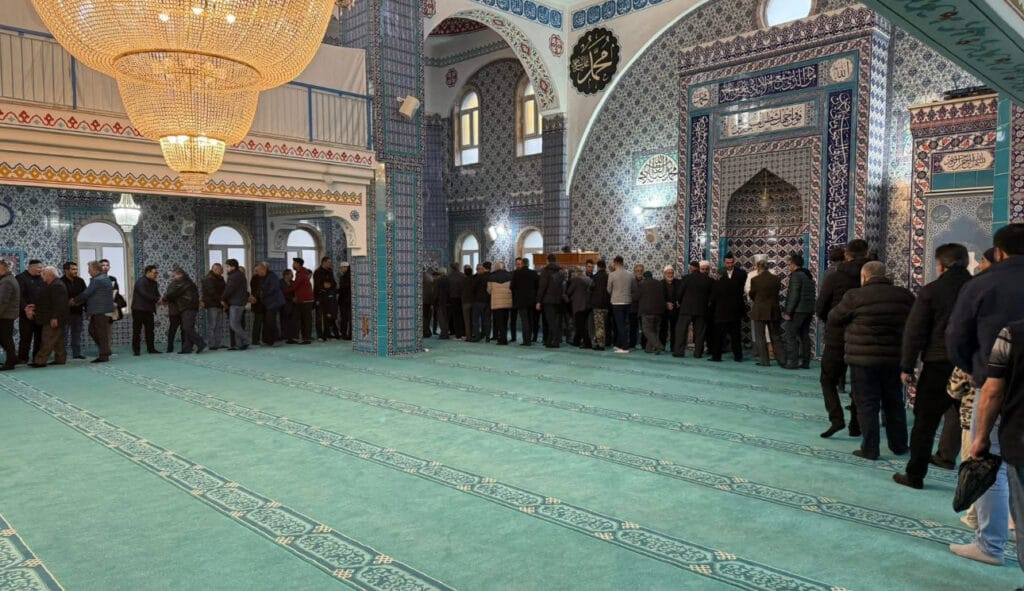 Burdur’da Bayramlaşma geleneği sürdürüldü – Birlik Haber Ajansı