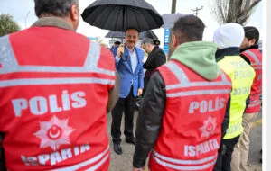Vali Erin görev başındaki polislerle bayramlaştı – Birlik Haber Ajansı