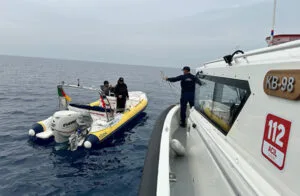 Kaş açıklarında göçmen kaçakçılığına büyük darbe! Sürat teknesi ele geçirildi, tutuklama var – Birlik Haber Ajansı