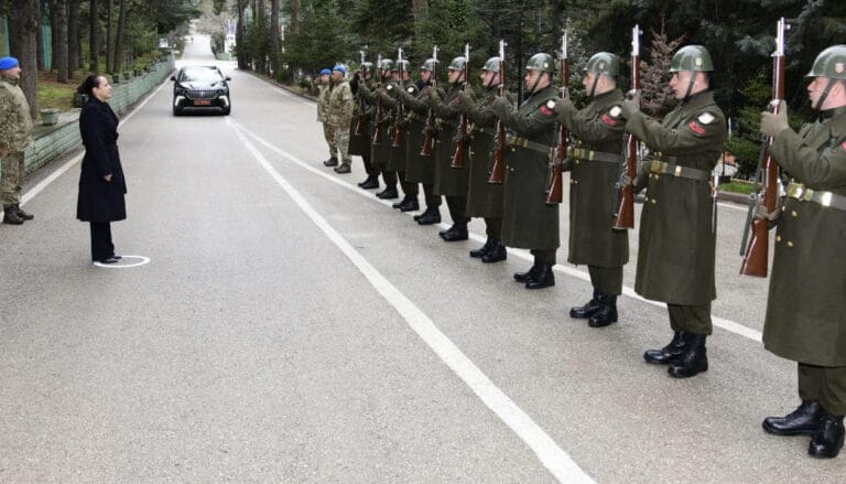Burdur Valisi Tülay Baydar Bilgihan’dan Eğirdir’e ziyaret – Birlik Haber Ajansı