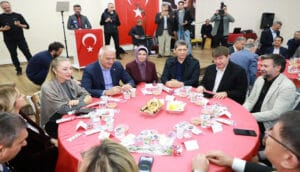 Bakan Ersoy, baba ocağında iftar verdi – Birlik Haber Ajansı
